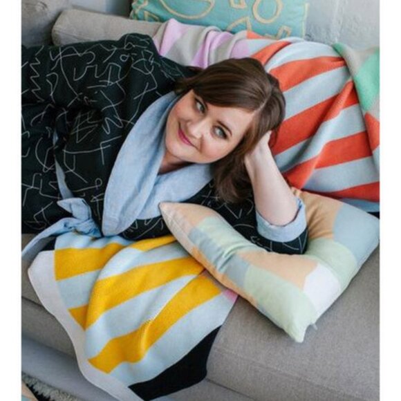 Dusen Dusen Multicolor Stripe Knit Throw Blanket - Picture 5 of 11